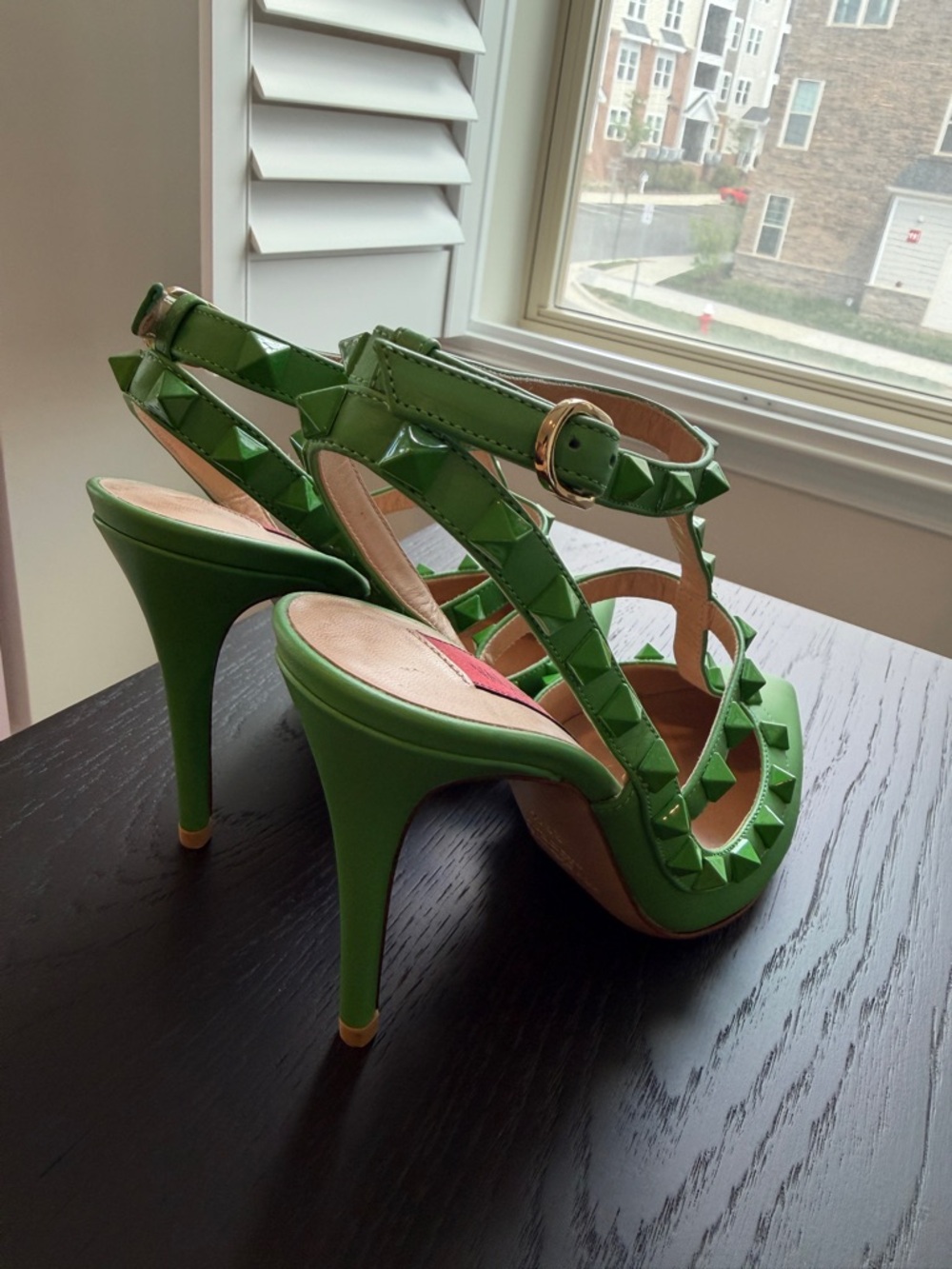 Valentino Garavani Green Rockstud Caged 100mm Pump - Picture 6 of 7